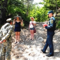 В горах и лесах Крыма строго соблюдайте правила безопасности