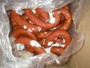 В столице Крыма обнаружили 766 килограммов колбасы с истекшим сроком годности