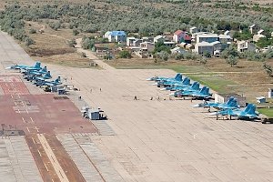 75-летие Севастопольского дальнеразведывательного авиационного полка отмечают в Новофёдоровке