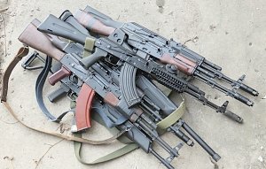 Крымских детей научат разбирать автомат Калашникова и пулемет