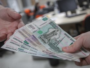 Минфин Крыма продолжает выплаты денег со счетов