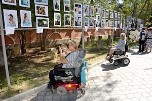 Выставка всероссийского фотопроекта «Окрылённые мечтой. Крым» открылась в Евпатории