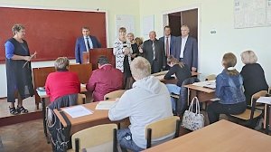 Сергей Аксенов посетил колледжи КФУ