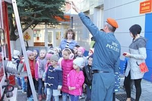 Севастопольские спасатели проводят экскурсии для школьников города