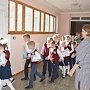 В севастопольских школах сотрудники МЧС проводят тренировки по эвакуации детей и персонала