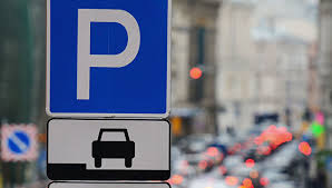 В столице Крыма создано 890 платных паркомест для автомобилей