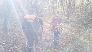 Двух заблудившихся женщин нашли крымские спасатели в горно-лесной местности
