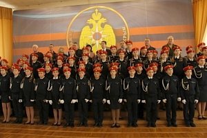 Учащимся Симферопольской школы вручили кадетские погоны