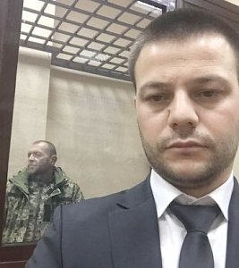 Отношение нормальное. Жалоб нет - адвокат задержанного украинского моряка