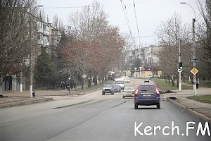 В Керчи заасфальтировали Горьковский мост