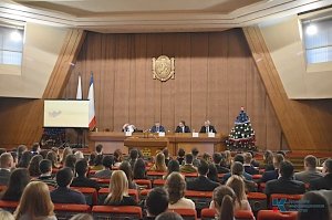 В Крыму начал работу молодёжный парламент