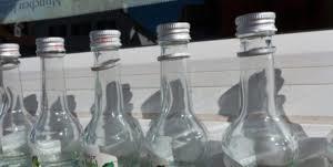 Реализовавшим более 48 тыс. паленого алкоголя севастопольцам вынесен приговор