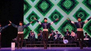Крымскотатарский фольклорный ансамбль «Крым» представил новую концертную программу
