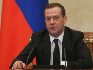 Правительство России выделит на Крым более 300 млрд рублей на ближайшие три года, — Медведев