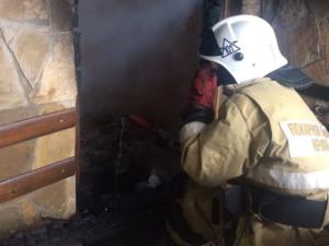 В Черноморском районе на пожаре погиб человек
