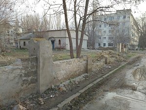 Глава администрации Армянска проверил состояние улиц и многоквратирных домов