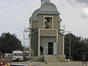 Крымчанин пробовал спрыгнуть с крыши храма «Всех Святых» в Феодосии