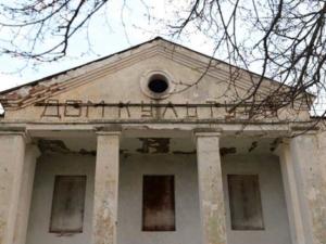 В Симферопольском районе проходит капитальный ремонт двух сельских клубов
