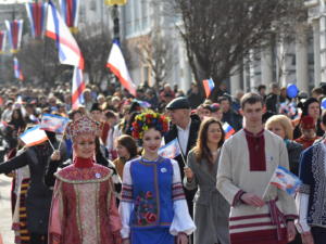 93% крымчан отметили доброжелательные межнациональные отношения в своём населённом пункте