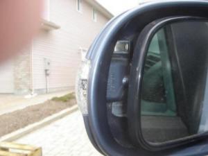 Полиция поймала симферопольца, который вырвал боковое зеркало автомобиля и попробовал его продать