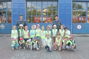 Воспитанники детского сада №28 побывали на экскурсии в первой пожарно-спасательной части