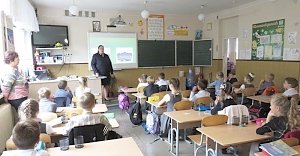 В Севастополе поводом для встречи сотрудников ГИБДД со школьниками и родителями стали нарушения ПДД детьми