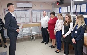 В Севастополе представители муниципалитета встретились с сотрудниками отдела по вопросам миграции ОМВД России по Ленинскому району