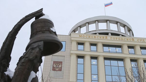 Глава московского ФСБ обвинил судей Мосгорсуда в связях с рейдерами