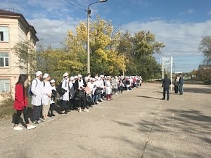Сотрудники МЧС провели учебную эвакуацию коллектива Севастопольского медицинского колледжа