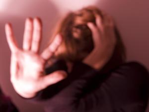 В Нижнегорском районе изнасиловали 7-летнюю девочку
