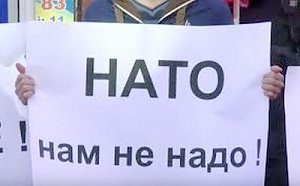 В Госдуме России посоветовали НАТО не совать нос во внутренние дела страны и забыть про Крым