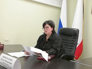 Ольга Виноградова и Сергей Трофимов выслушали проблемы крымчан