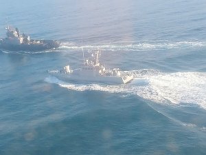 Россия отдала Украине задержанные во время провокации корабли