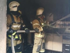 В селе Емельяновка Нижнегорского района сотрудники МЧС ликвидировали пожар в частном доме
