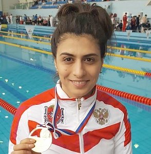 Крымская пловчиха Ани Палян выиграла 4 золотых медали чемпионата России