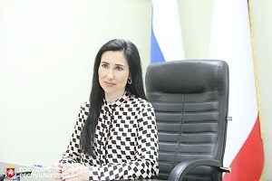 Оксана Доброрез и Антон Гусев выслушали проблемы крымчан