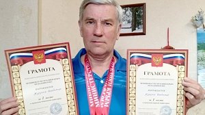 Ялтинец-пенсионер стал чемпионом Крыма по бадминтону
