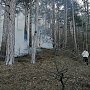 В районе Боткинской тропы в Ялте загорелся лес