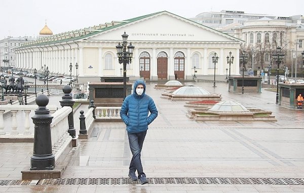 В Москве людям с симптомами ОРВИ с 22 апреля запрещено выходить из дома