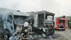 Два грузовика сгорели в Первомайском районе Крыма