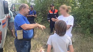 В районе Эски-Кермена заблудились туристы – мама с ребенком