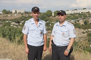 В Севастополе полицейские помогли в локализации и тушении пожара