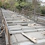 Ялтинцы недовольны ремонтом лестниц из-за ограничений движения