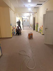Строители детского сада в микрорайоне Симферополя приступили к сборке мебели