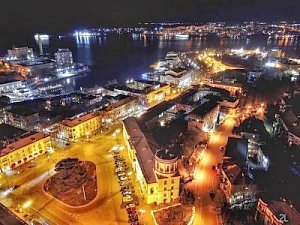 «Город, который спит»: как живет ночной Севастополь?