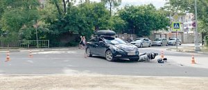 В Севастополе в дорожно-транспортном происшествии пострадали несовершеннолетние водитель мопеда и его пассажир