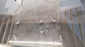 Полицейские нашли вандалов, повредивших Митридатскую лестницу в Керчи