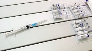Активность обращений за вакцинацией от COVID-19 упала в Крыму