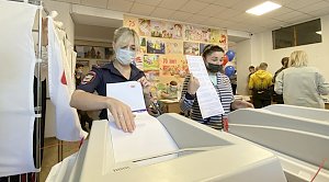 Треть избирателей Крыма проголосовала на выборах в Госдуму