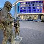 Полиция и ФСБ задержали осквернившего памятник «Вежливым людям»